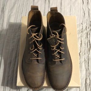 ❌SOLD❌Clark's Originals Men's boots